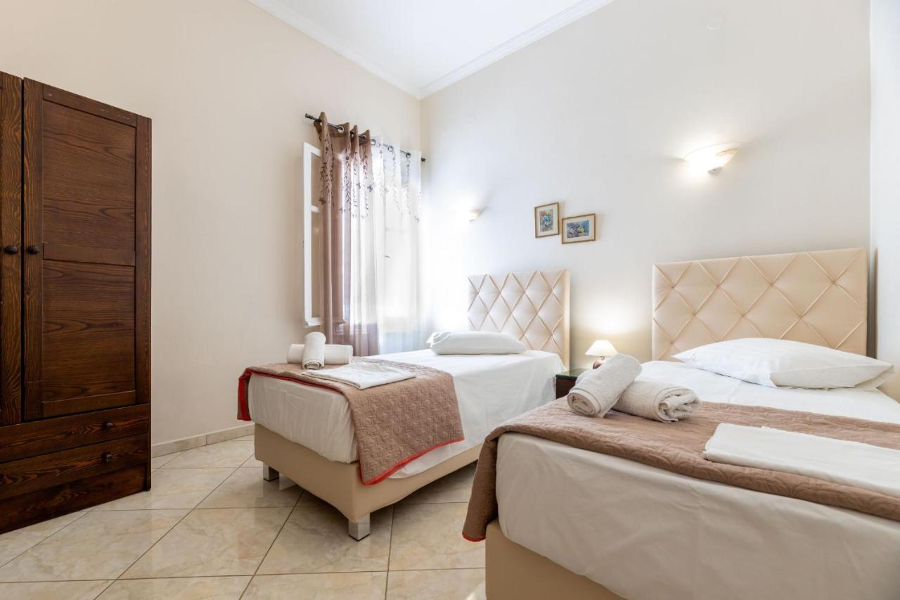 Villa Town House For 6-16 With Ac Paro Esterno foto