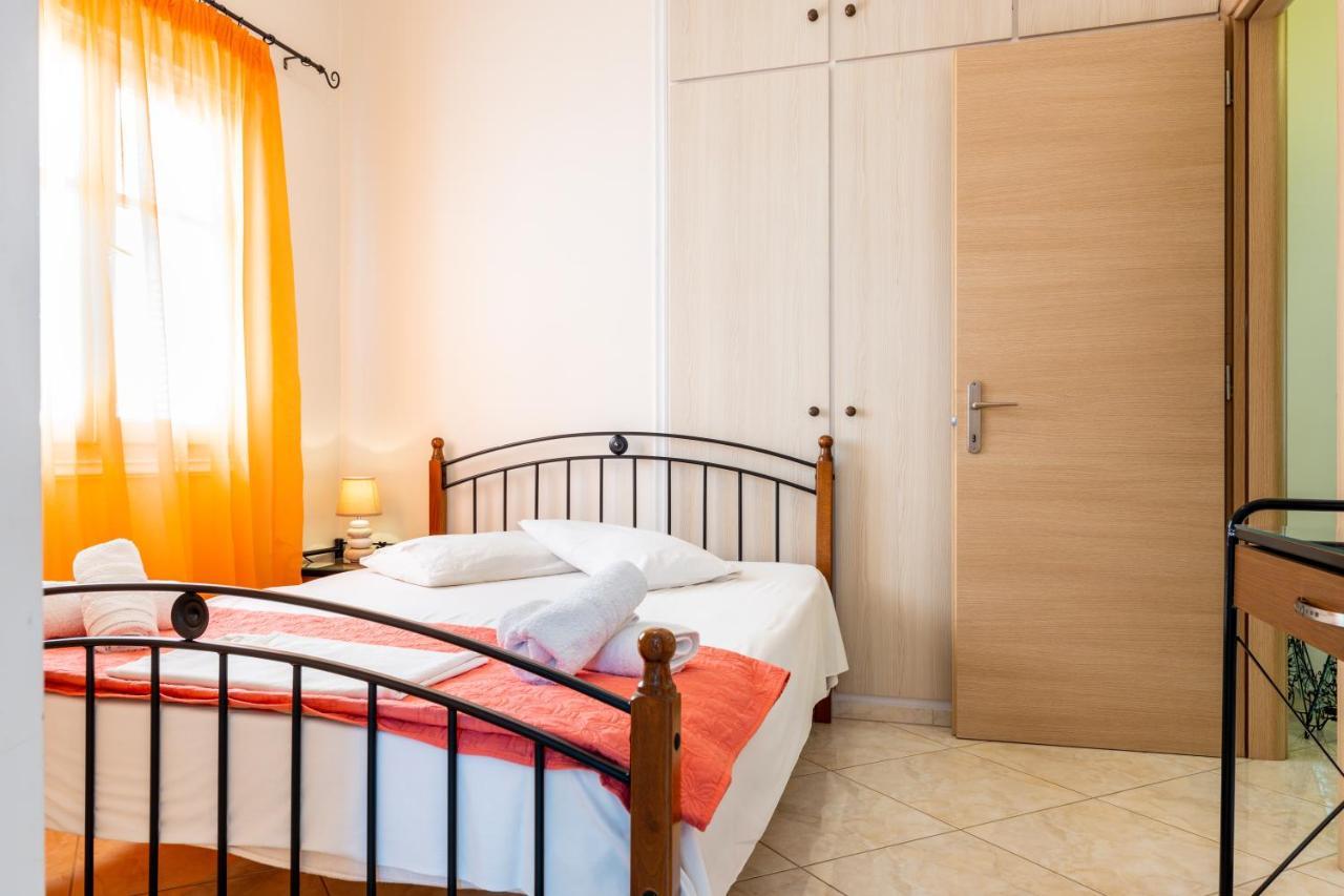 Villa Town House For 6-16 With Ac Paro Esterno foto