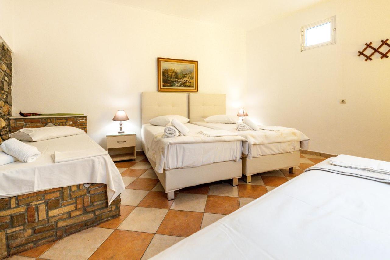 Villa Town House For 6-16 With Ac Paro Esterno foto