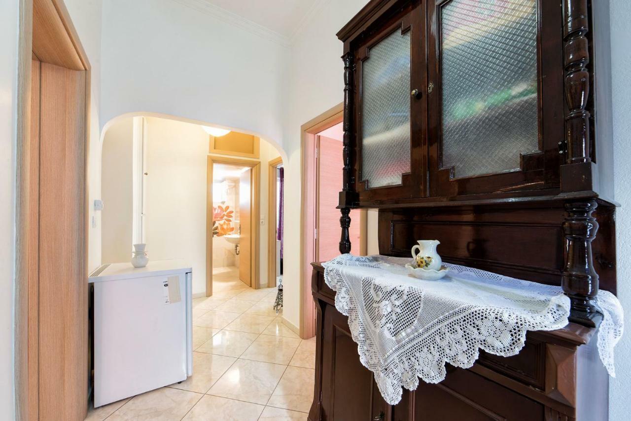 Villa Town House For 6-16 With Ac Paro Esterno foto
