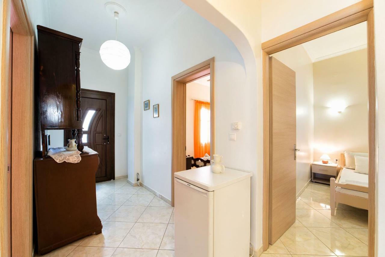 Villa Town House For 6-16 With Ac Paro Esterno foto